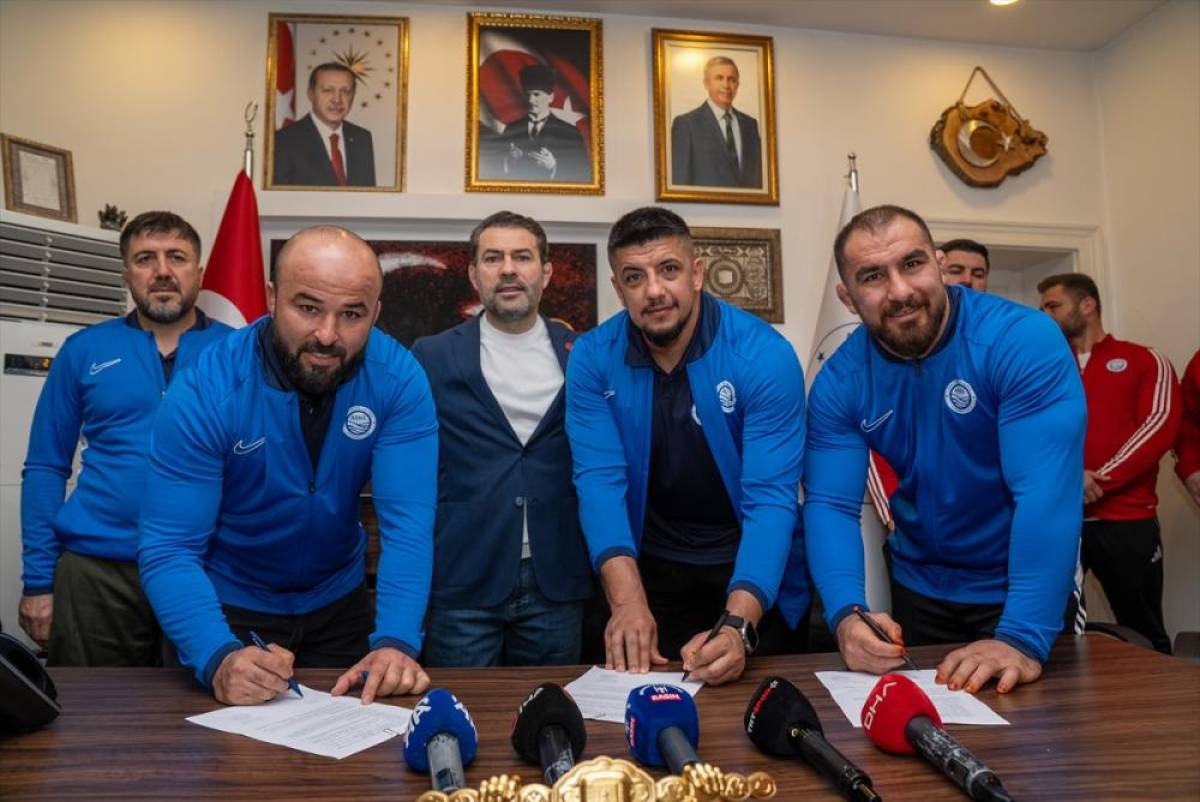Kırkpınar başpehlivanı Orhan Okulu, ASKİ Spor'a transfer oldu