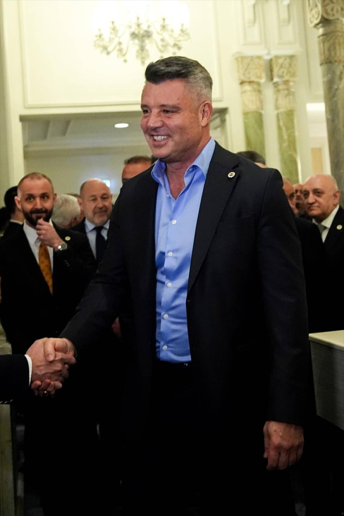 İstanbul Fenerbah&ccedil;eliler Derneğinin 3. kuruluş yıl d&ouml;n&uuml;m&uuml;, başkan Saran'ın katılımıyla kutlandı