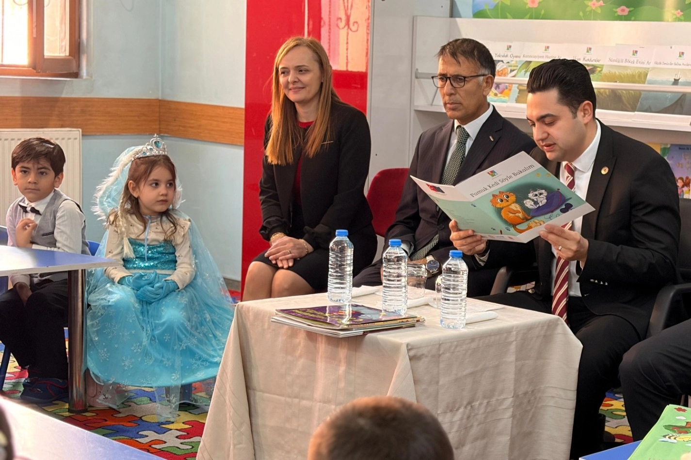 &ldquo;Okuyan Şehir Ağrı&rdquo; projesinde anaokulunda masal okudular