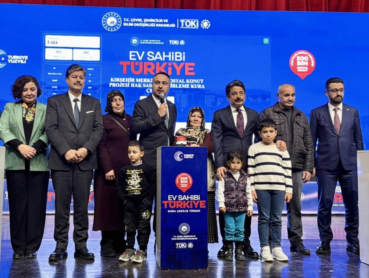 "Y&uuml;zyılın Konut Projesi" kapsamında Kırşehir'de yapılacak konutların kurası &ccedil;ekildi