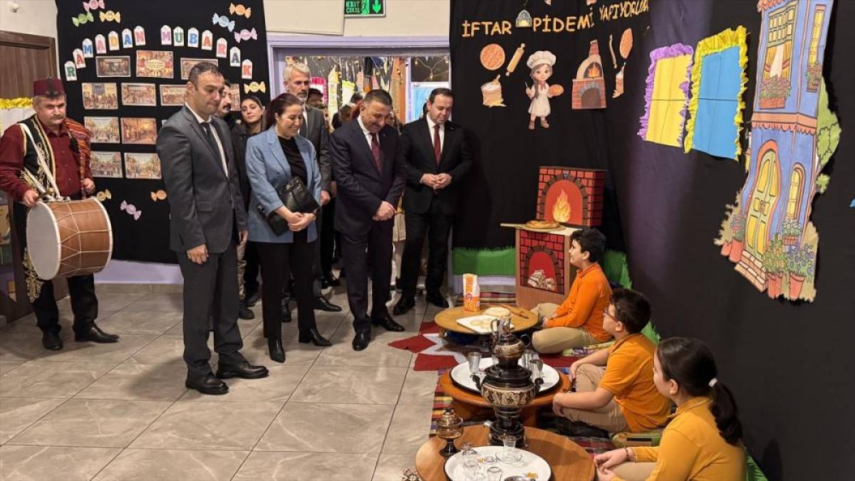 Zonguldak'ta ilkokul &ouml;ğrencileri d&uuml;zenlenen etkinliklerle ramazanın manevi atmosferini yaşadı