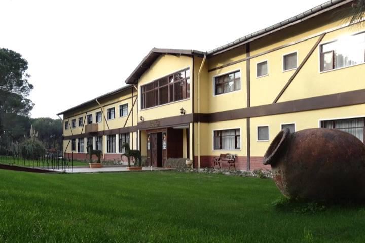 Karacabey Tarım İşletmesi'nden koyun s&uuml;t&uuml; satışı ihalesi