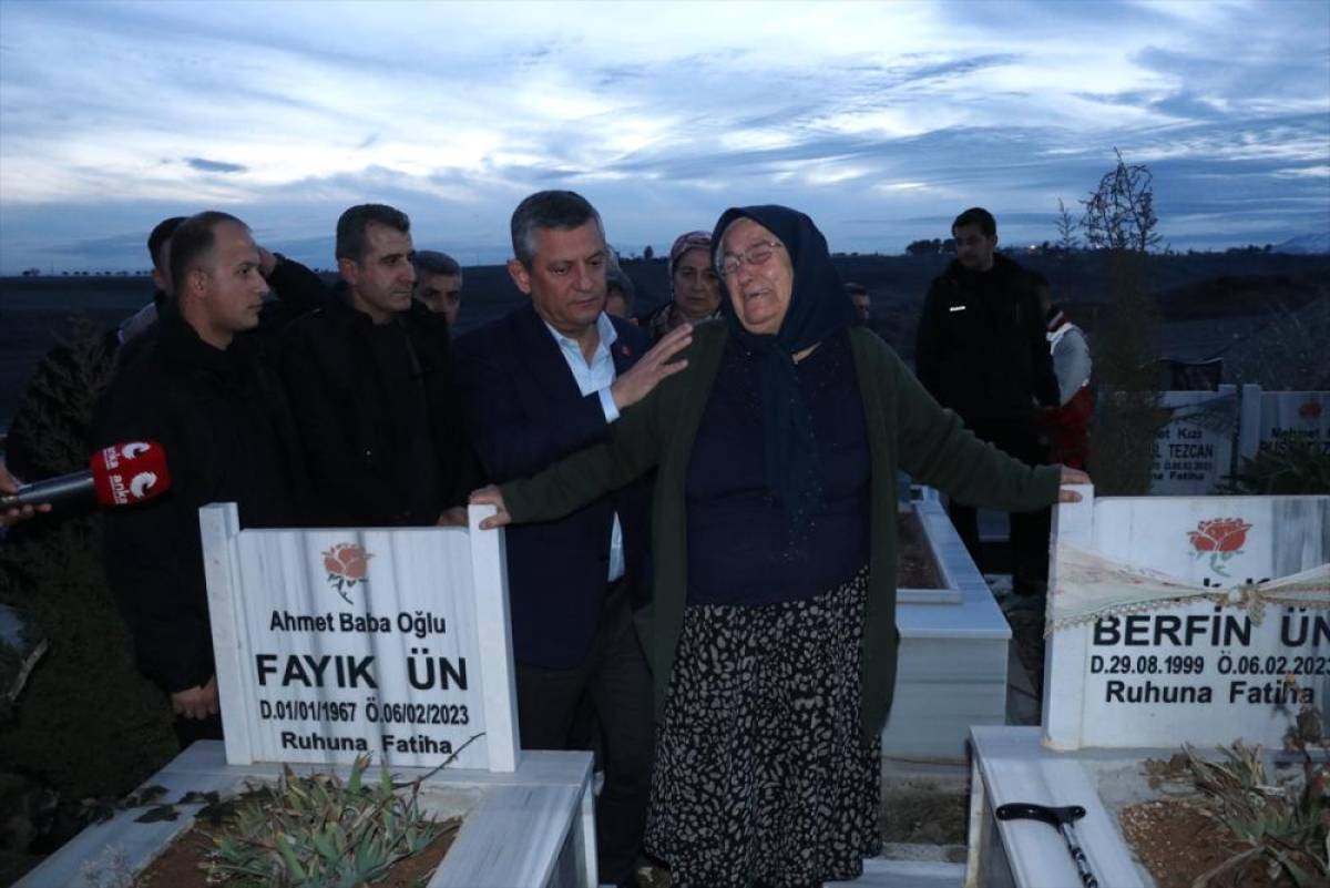 CHP Genel Başkanı &Ouml;zel, Adıyaman'da ziyaretlerde bulundu