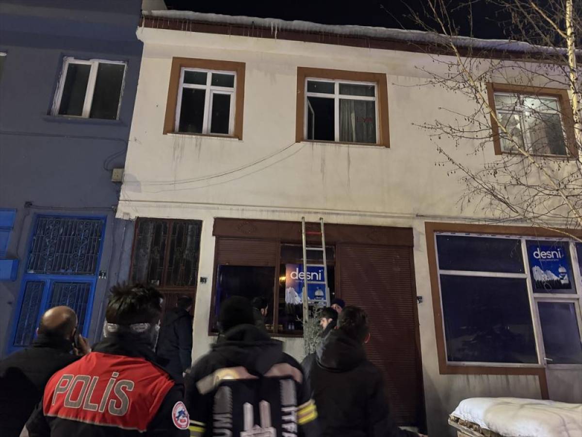 Erzurum'da evde zorla tutulduğunu &ouml;ne s&uuml;ren kadını polis kurtardı