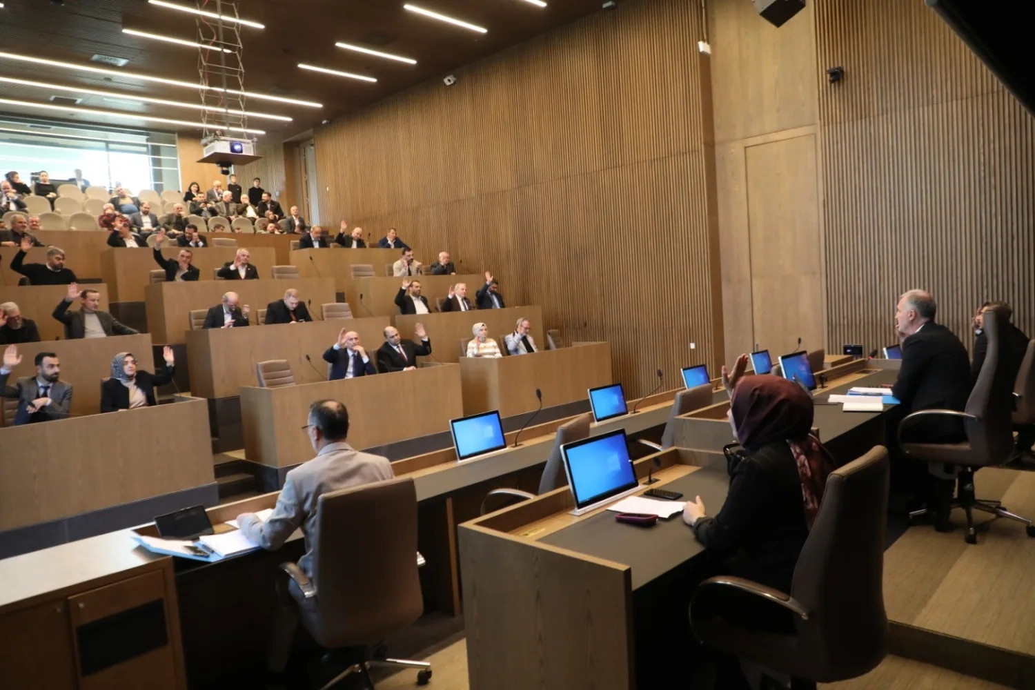 Bursa İneg&ouml;l meclisinde 15 konu karara bağlandı