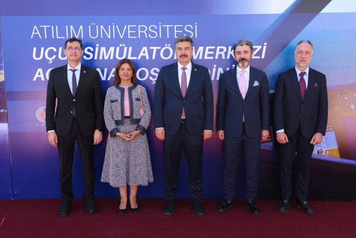 Atılım &Uuml;niversitesinde "U&ccedil;uş Sim&uuml;lat&ouml;r Merkezi" a&ccedil;ıldı
