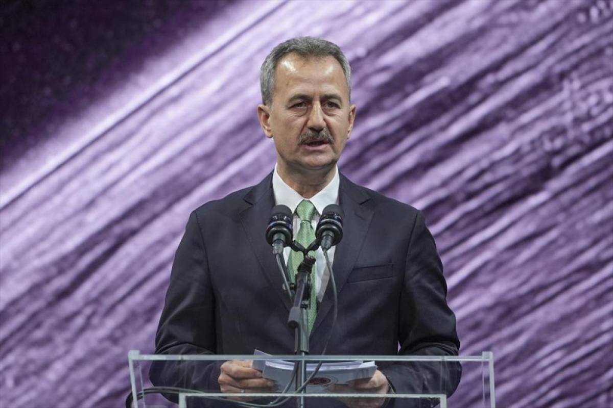 Savunma Sanayii Başkanı G&ouml;rg&uuml;n, SAHA 2026'nın a&ccedil;ılışında konuştu: