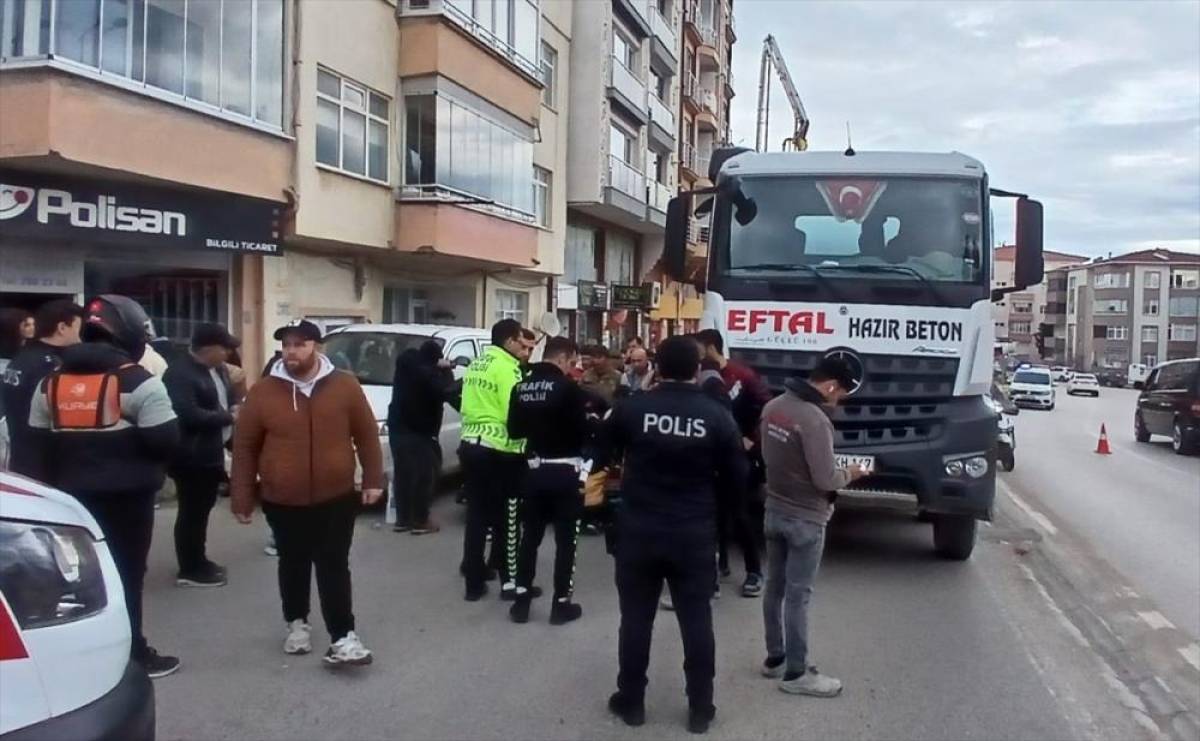 Sinop'ta beton mikserinin &ccedil;arptığı yaşlı adam ağır yaralandı