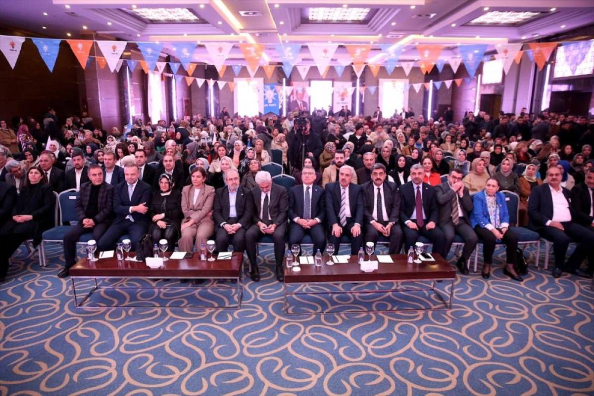 AK Parti Grup Başkanı G&uuml;ler Diyarbakır'da Genişletilmiş İl Danışma Meclisi Toplantısı'nda konuştu: