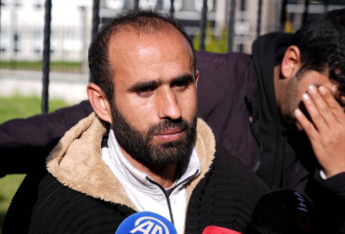 G&Uuml;NCELLEME - İzmir'de derede suya kapılarak &ouml;len Berivan, son yolculuğuna uğurlandı