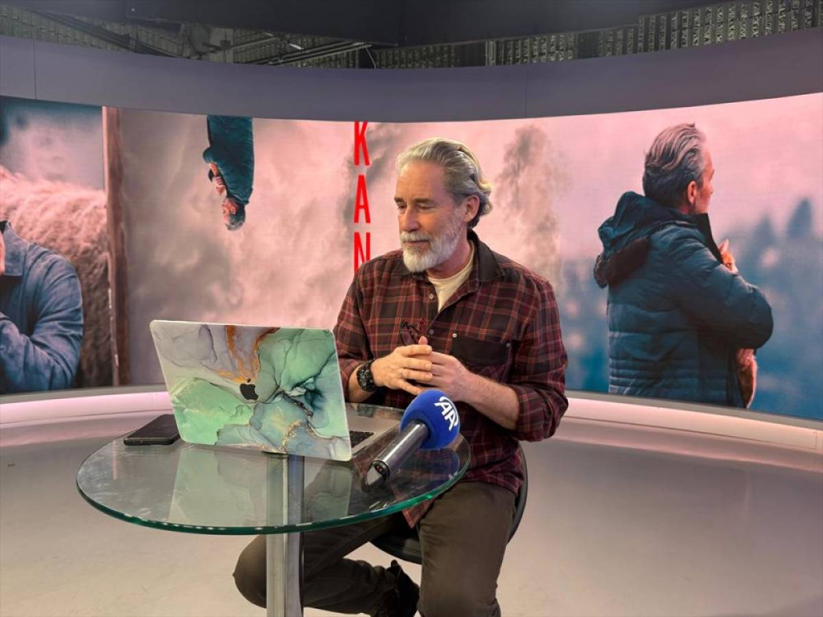 Oyuncu Sinan Albayrak, AA'nın "Yılın Kareleri" oylamasına katıldı