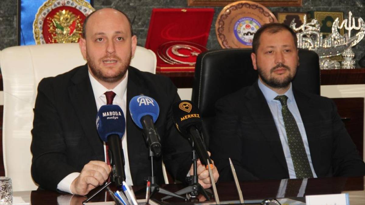 AK Parti Genel Başkan Yardımcısı B&uuml;y&uuml;kg&uuml;m&uuml;ş, AK Parti İl Başkanlığında konuştu: