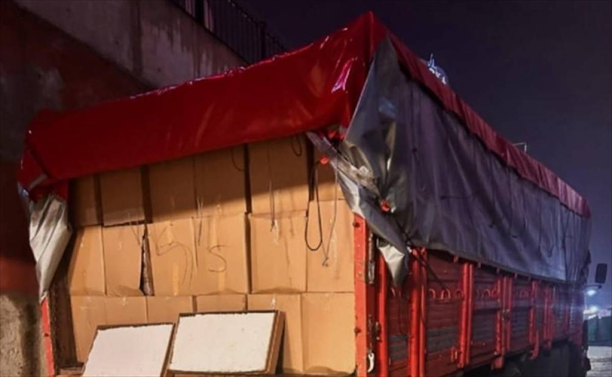 Bursa'da ka&ccedil;ak sigara operasyonunda 1 zanlı tutuklandı