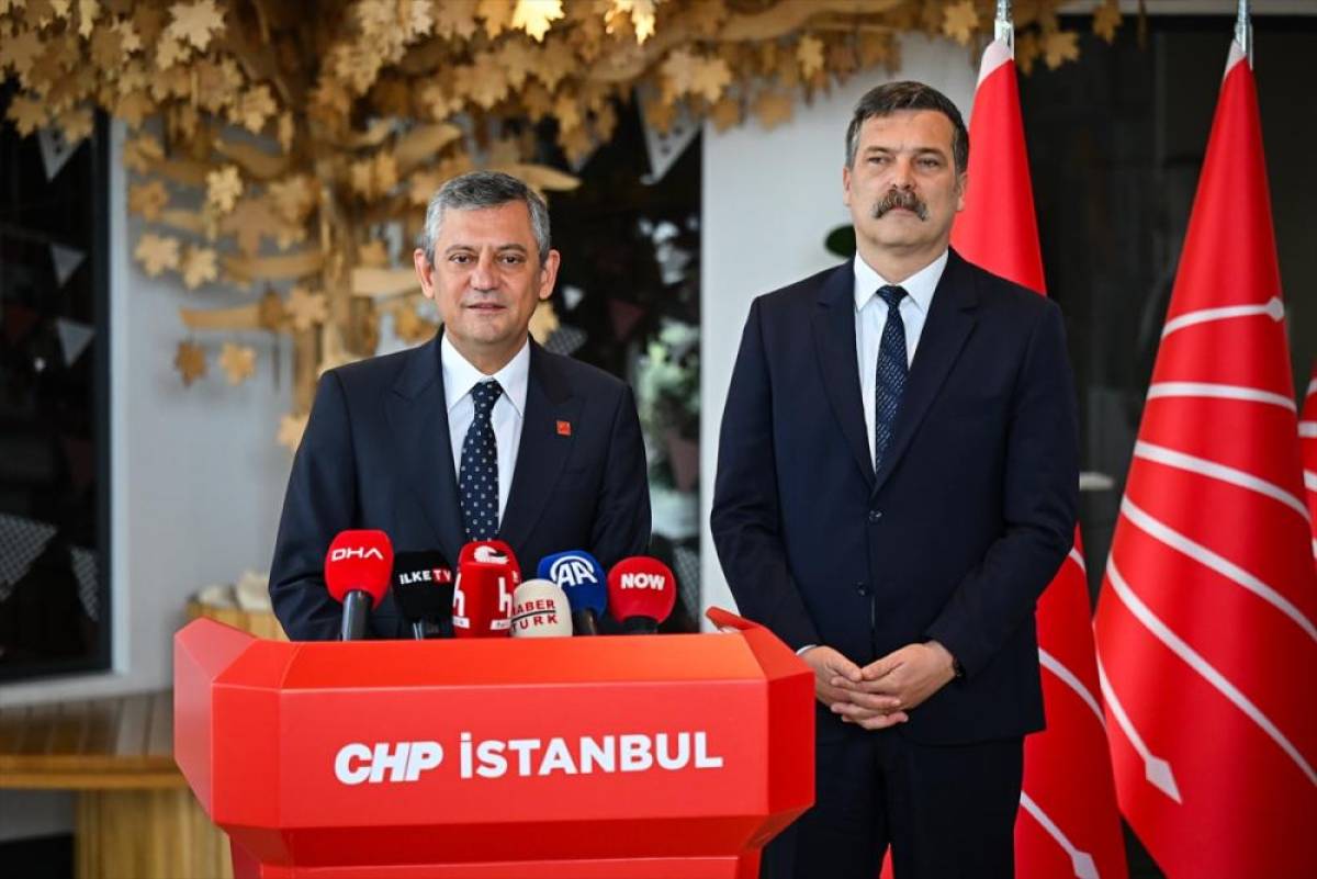 CHP Genel Başkanı &Ouml;zel, İstanbul'da TİP ve EMEP Genel Başkanlarıyla g&ouml;r&uuml;şt&uuml;: