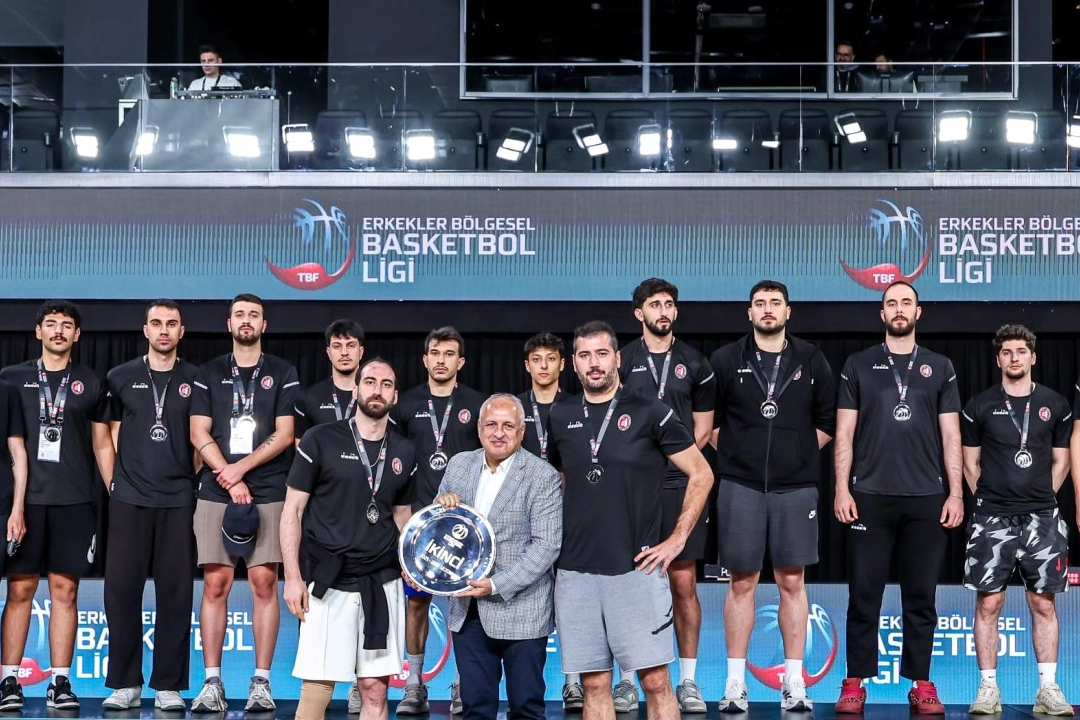 &Ccedil;orum Belediyesi Basketbol Takımı 2. lige y&uuml;kseldi