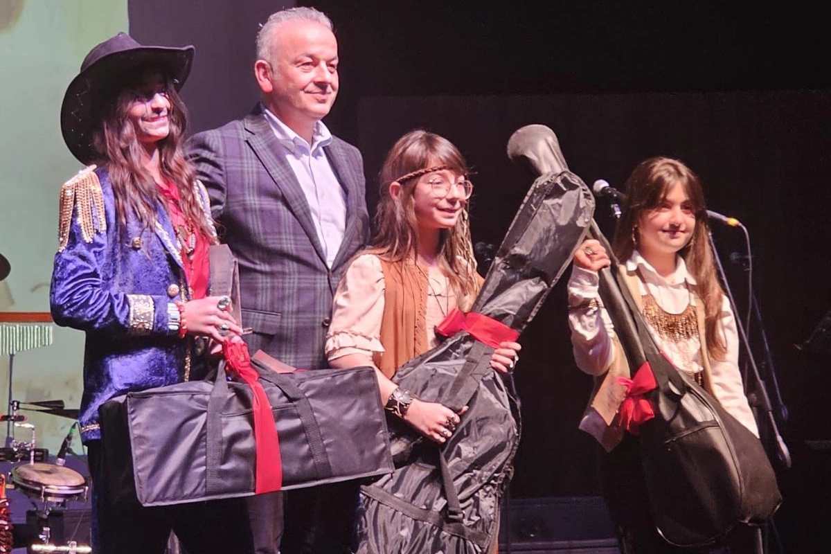 Kocaeli'de İzmitli &ouml;ğrenci Zehra Erdem&rsquo;den gururlandıran başarı