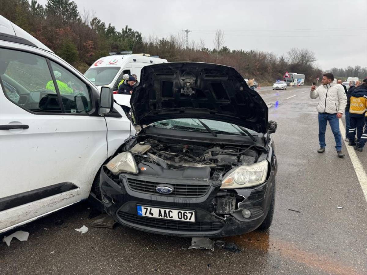 Bartın'da polis memuru trafik kazasında hayatını kaybetti