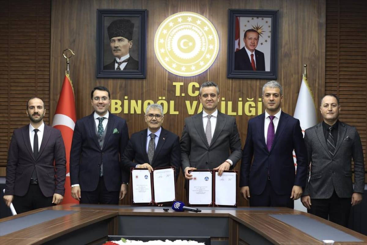 Bing&ouml;l&rsquo;de h&uuml;k&uuml;ml&uuml;lerin topluma kazandırılmasına y&ouml;nelik iş birliği protokol&uuml; imzalandı