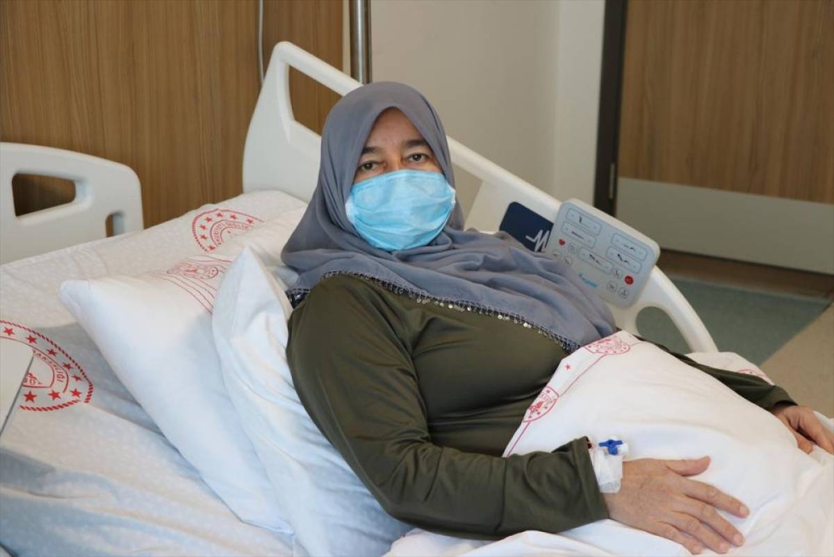 B&ouml;brek hastası kadın kadavradan yapılan organ nakliyle sağlığına kavuştu