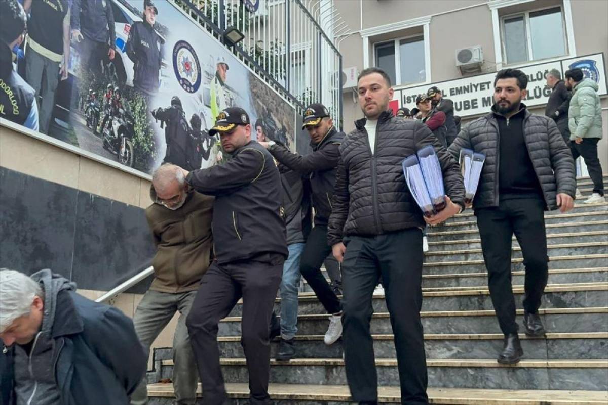 G&Uuml;NCELLEME - Borsada kar vaadiyle dolandırıcılığa y&ouml;nelik İstanbul merkezli soruşturmada 40 zanlı tutuklandı