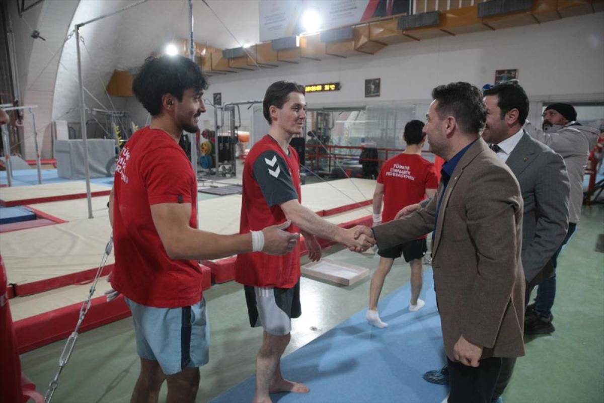 Cimnastik Federasyonu Başkanı &Ccedil;elen, erkek milli takımını finallerin favorisi olarak g&ouml;r&uuml;yor: