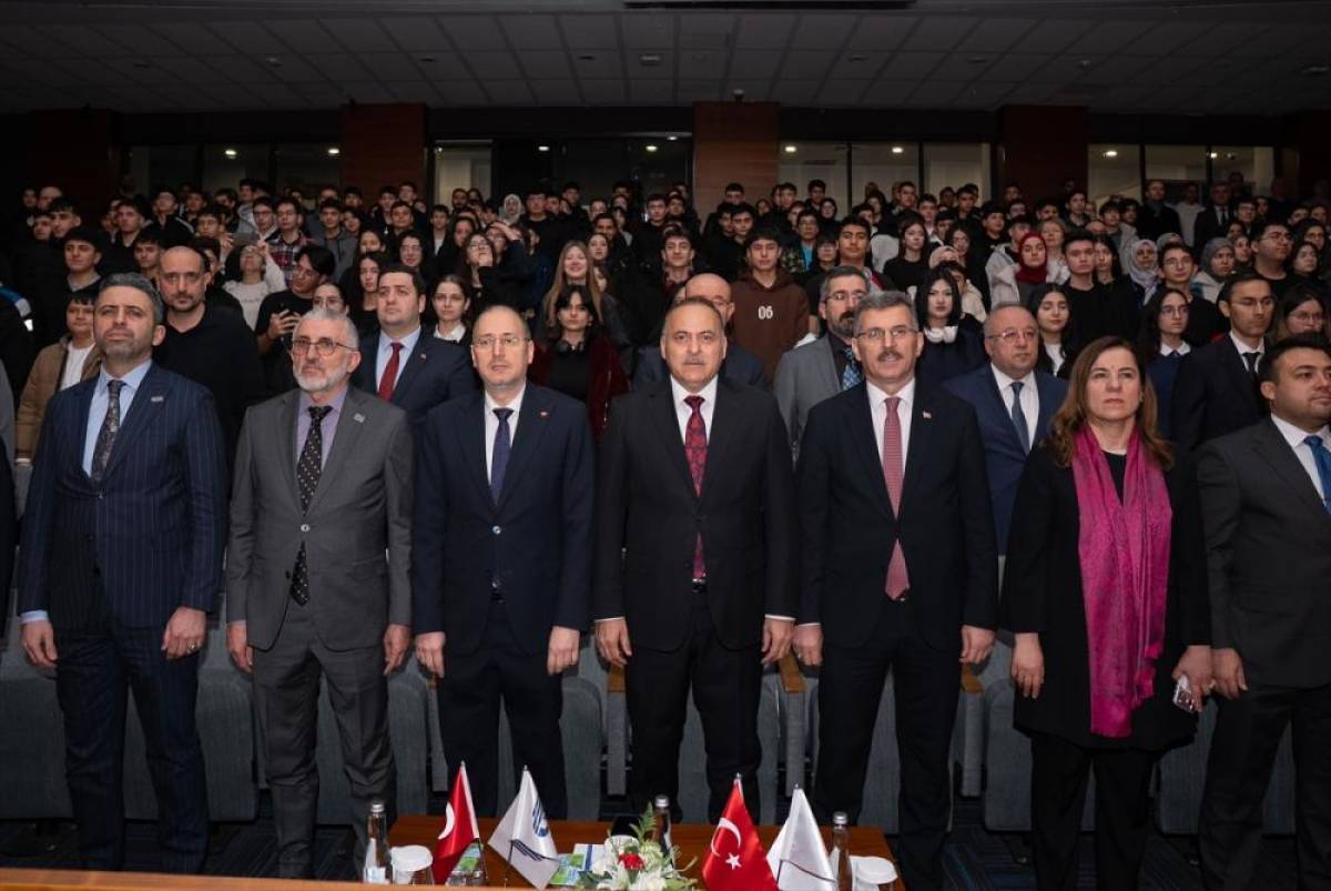 "G&uuml;venli İnternet G&uuml;n&uuml;" etkinliği BTK'de ger&ccedil;ekleştirildi