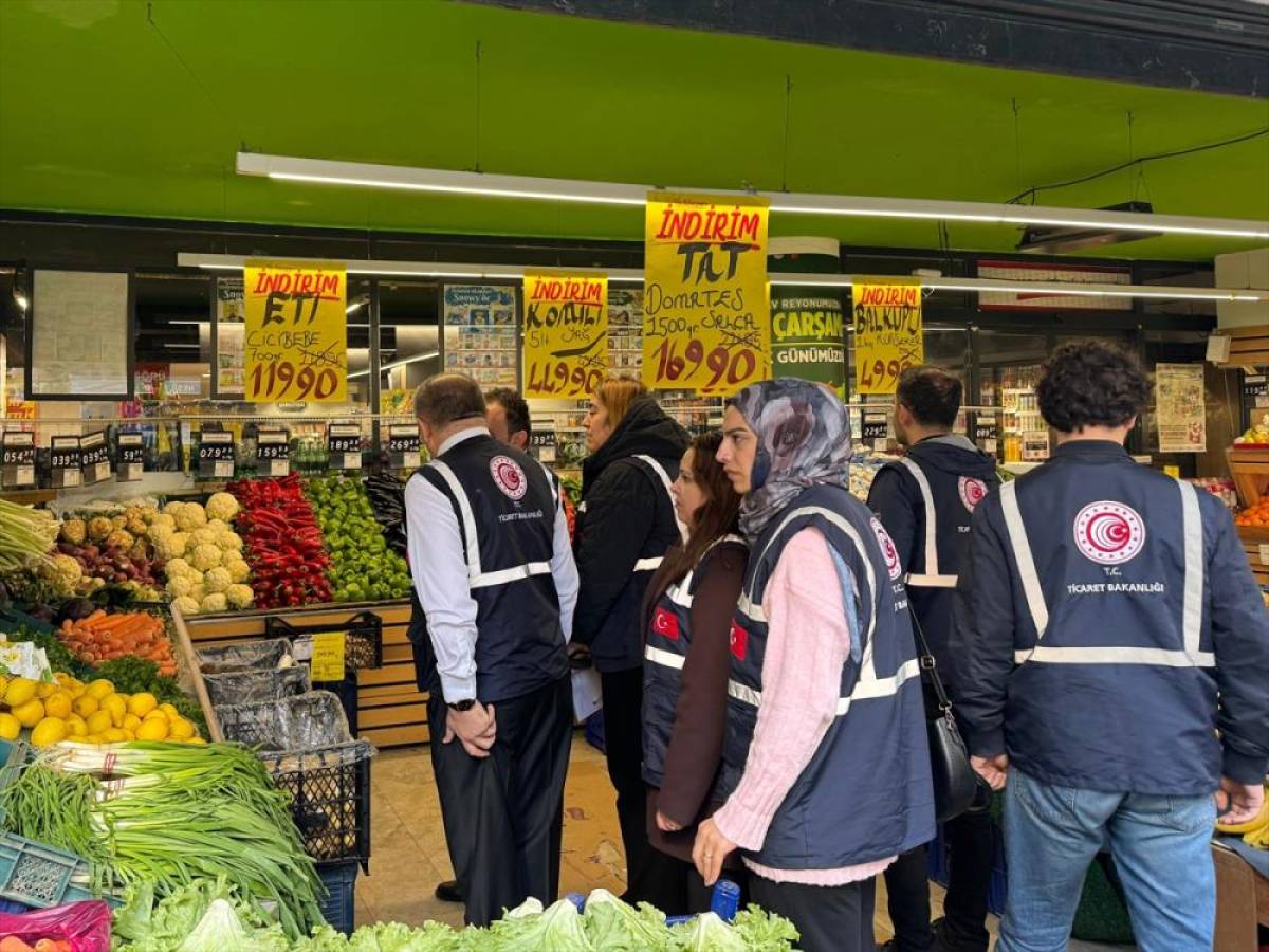 Ticaret Bakanlığı ekipleri Ramazan Bayramı &ouml;ncesi denetimi artırdı