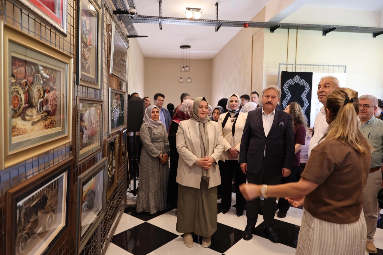 Kayseri Melikgazi'de bir yıllık emek g&ouml;r&uuml;c&uuml;ye &ccedil;ıktı