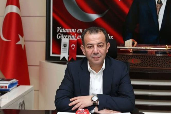 CHP'li &Ouml;zcan: Sarı kart yedim, alkol&uuml; bıraktım!