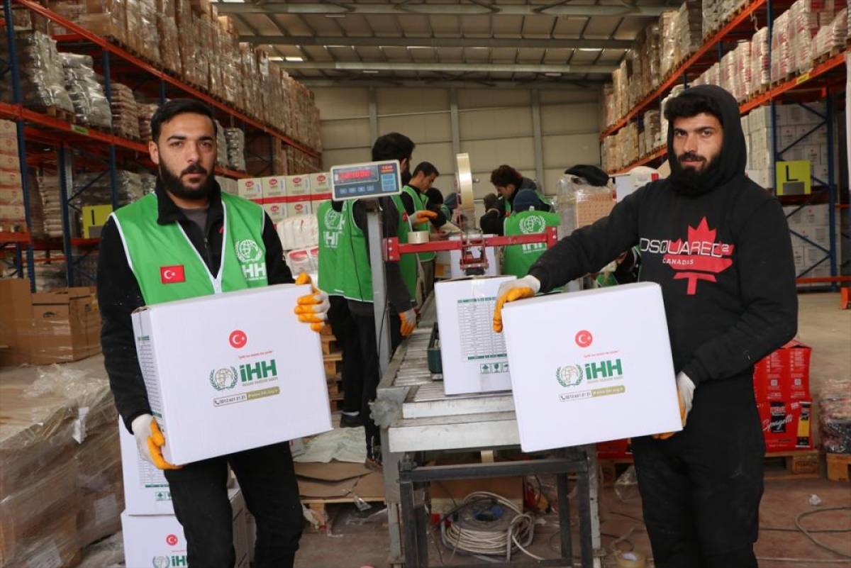 İHH'nin ramazan yardımları Kilis'ten T&uuml;rkiye'ye dağıtılacak