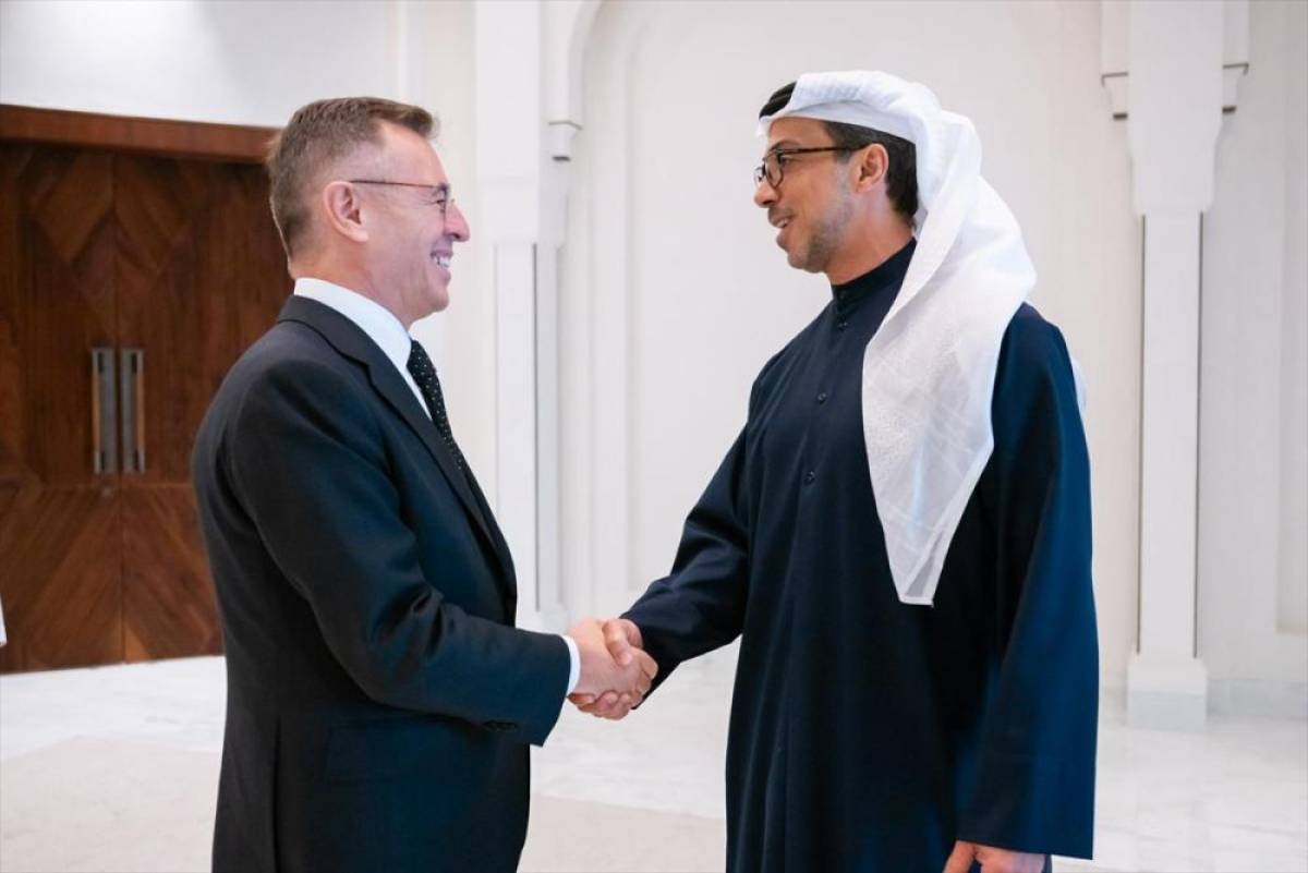 T&uuml;rkiye'nin Abu Dabi B&uuml;y&uuml;kel&ccedil;isi G&ouml;ktaş, BAE Devlet Başkan Yardımcısı Şeyh Mansur ile g&ouml;r&uuml;şt&uuml;