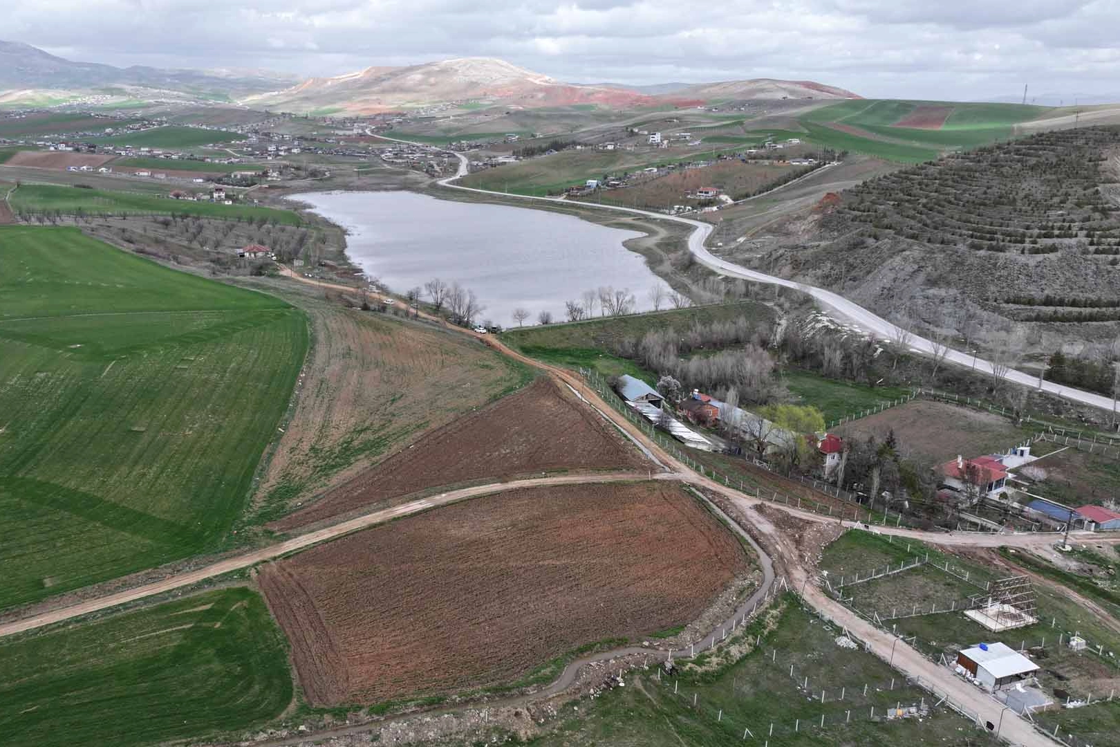 Kuruma riski altındaki Kızılca G&ouml;leti yeniden suya kavuştu