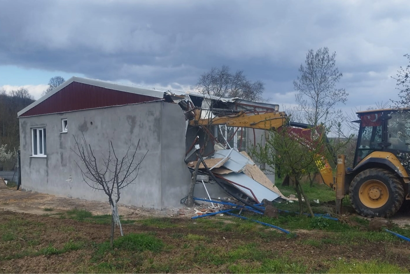 Bursa İneg&ouml;l&rsquo;de ka&ccedil;ak yapıyla m&uuml;cadele s&uuml;r&uuml;yor