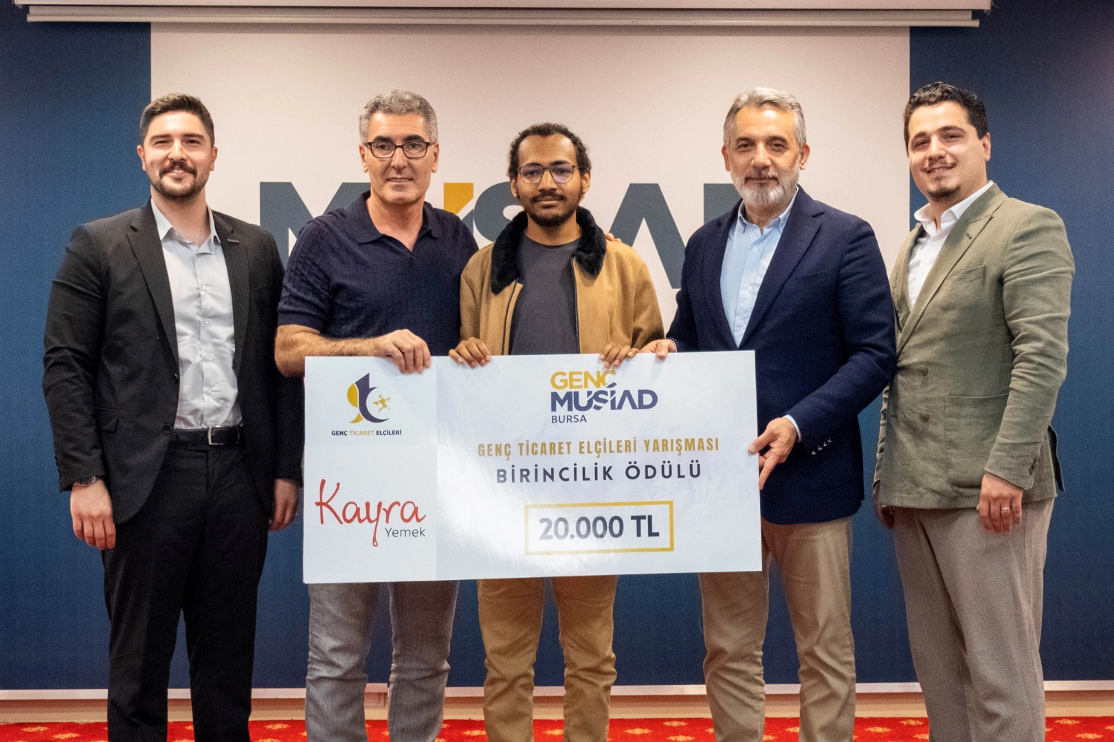 Bursa'da 'Gen&ccedil; Ticaret El&ccedil;ileri'ne final