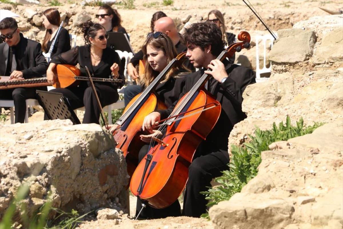 Perinthos Antik Kenti'nde yaklaşık 2 bin yıl sonra m&uuml;zik yankılandı