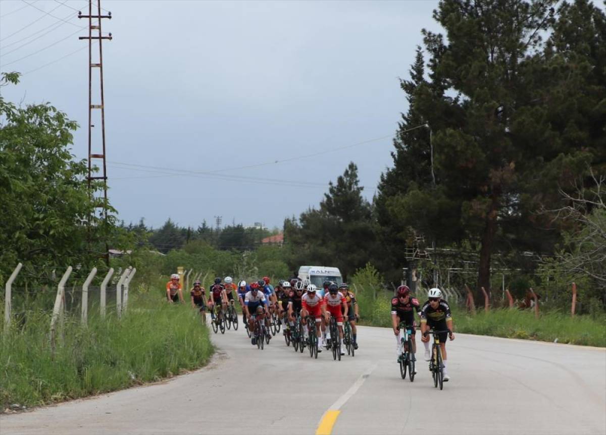 Bisiklette T&uuml;rkiye Kupası 4. Etap Puanlı Yol Yarışları, Gaziantep'te başladı