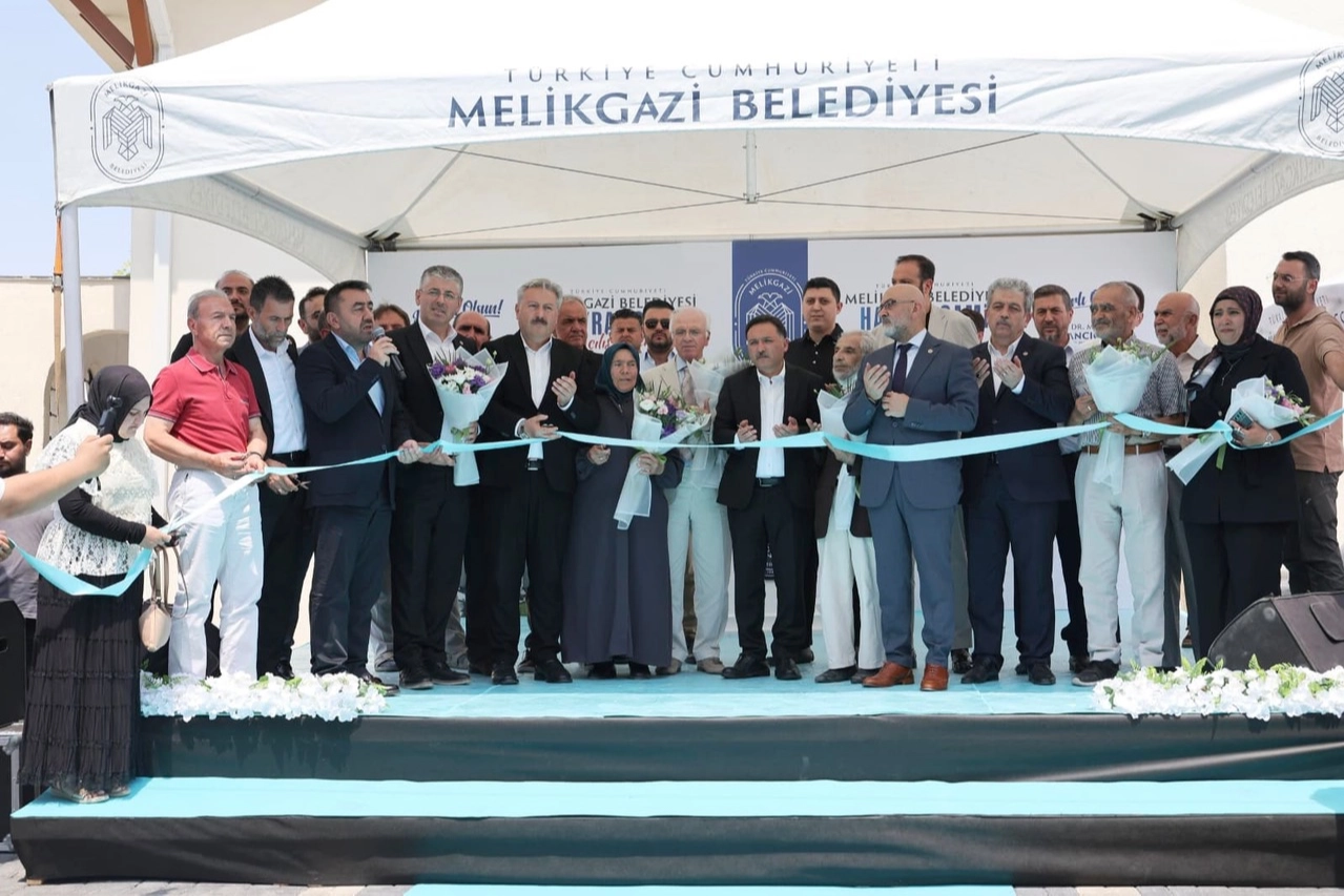 Kayseri Melikgazi'de Hayrat Camii faaliyete a&ccedil;ıldı