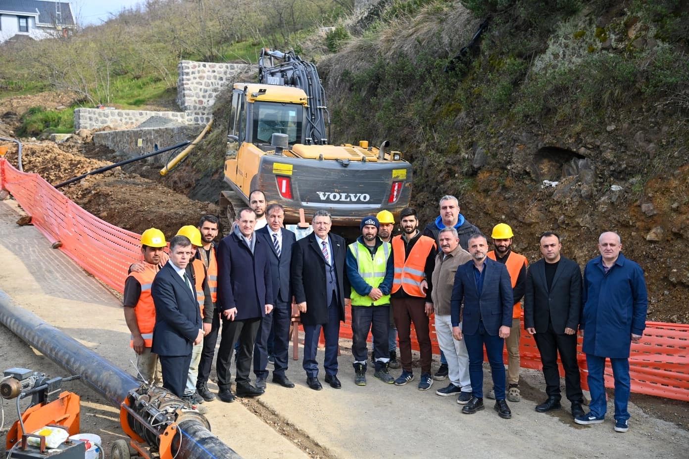 Trabzon Ak&ccedil;aabat&rsquo;ta i&ccedil;me suyu altyapısı g&uuml;&ccedil;leniyor