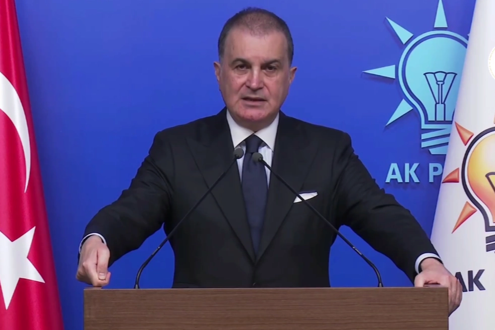 AK Parti S&ouml;zc&uuml;s&uuml; &Ouml;mer &Ccedil;elik&rsquo;ten,Orta Doğu ve '&Ouml;zel' yorumu... CHP kendi g&uuml;ndemine hakim değil