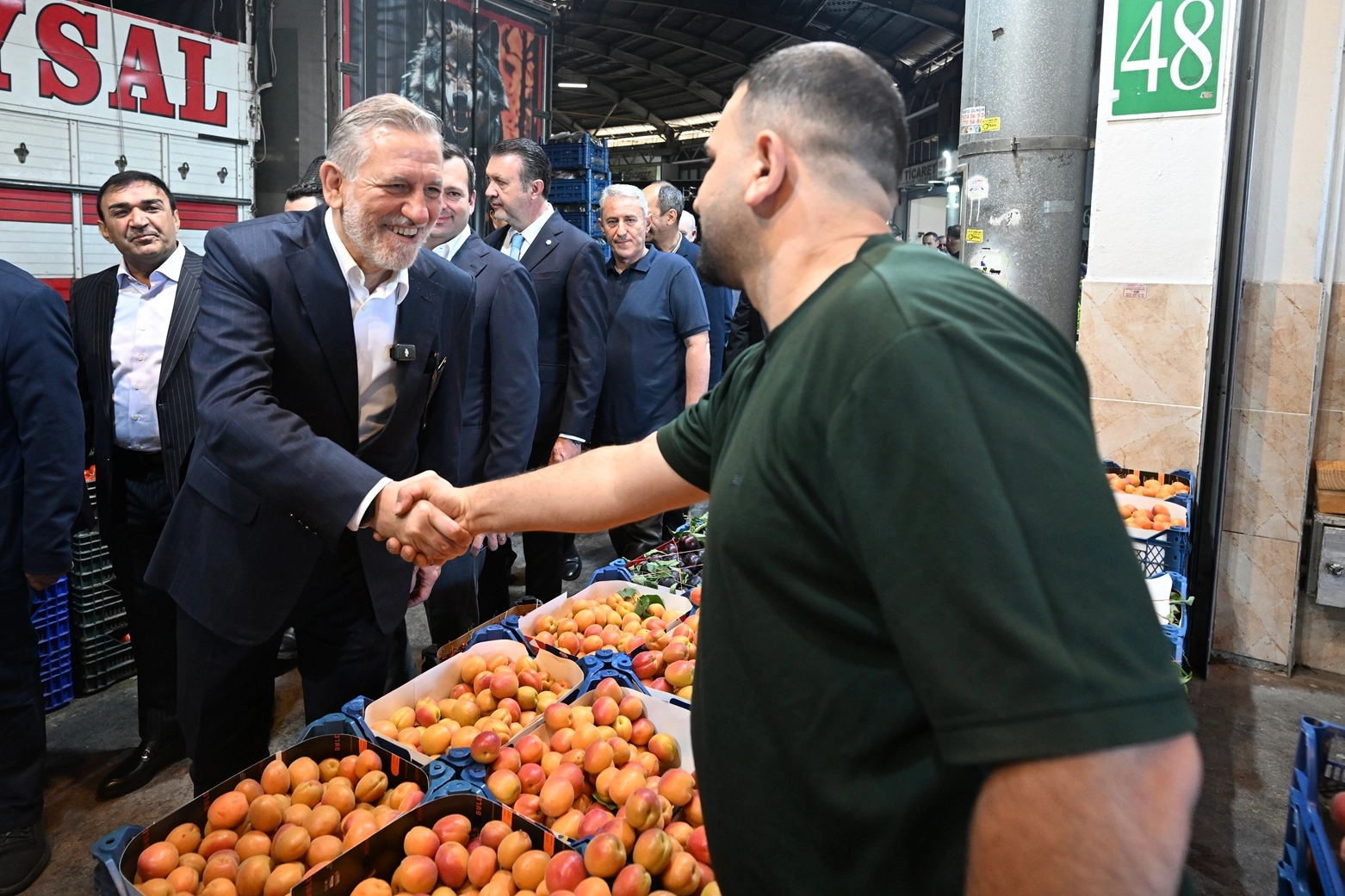 BTSO Başkanı Burkay&rsquo;dan Bursa Kent Hali&rsquo;ne ziyaret