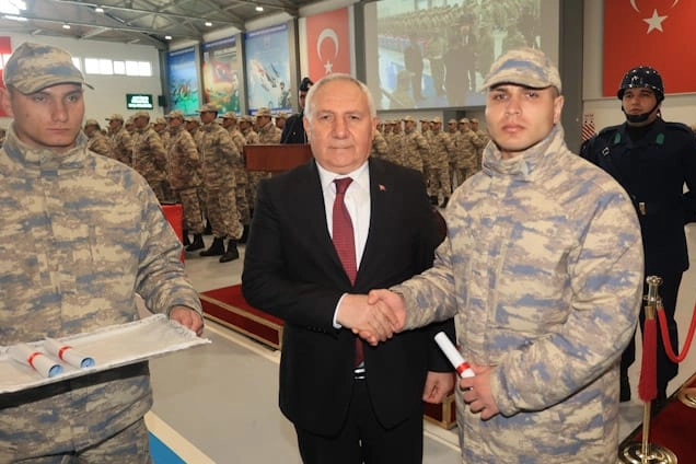 K&uuml;tahya&rsquo;da s&ouml;zleşmeli erler yemin etti