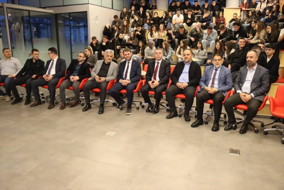 &Uuml;sk&uuml;p'te "Balkan Gen&ccedil;lik Okulu 2026" projesinin a&ccedil;ılış programı d&uuml;zenlendi