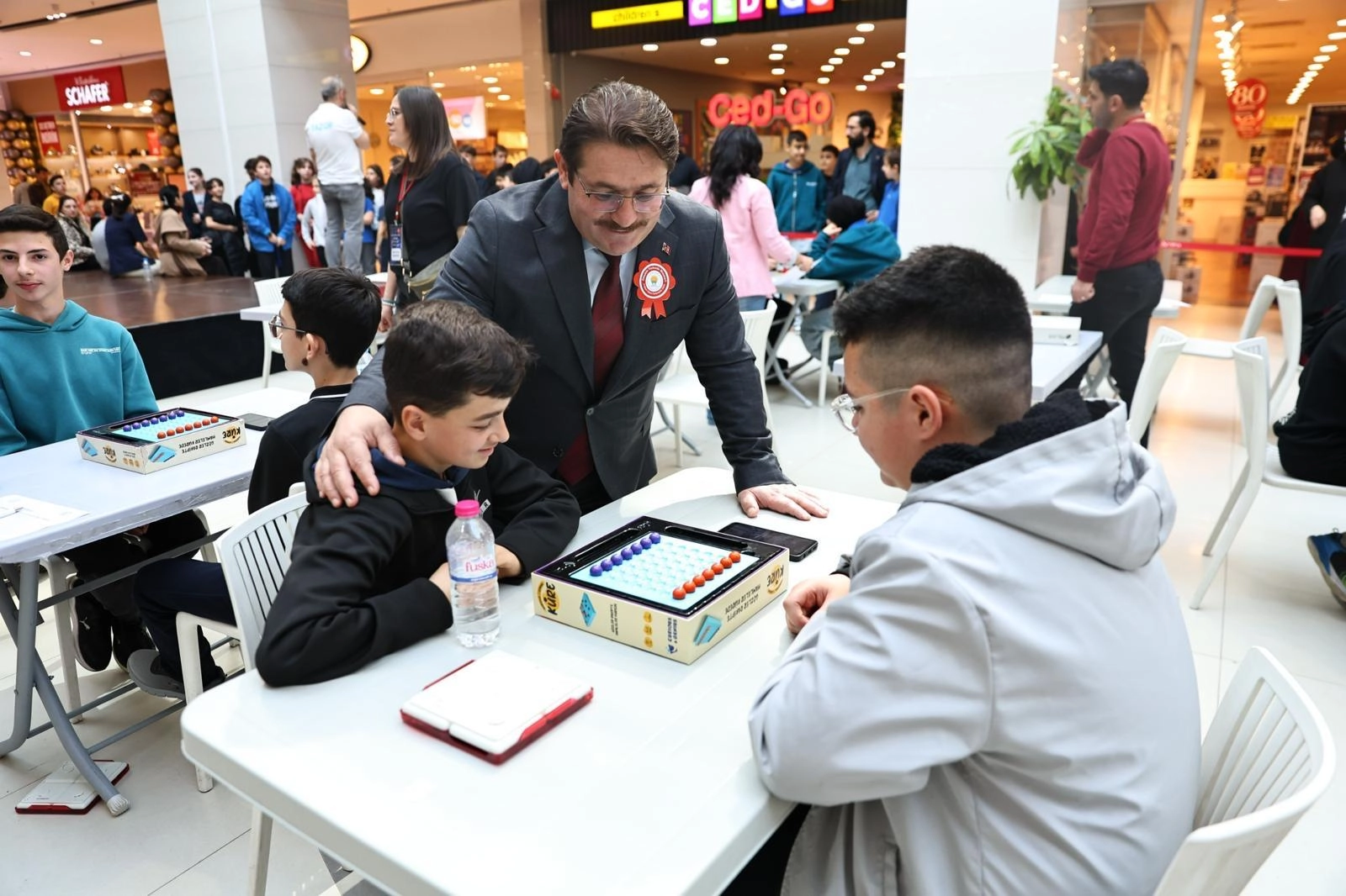 Sakarya&rsquo;da eğitim kenetlenerek g&uuml;&ccedil;leniyor