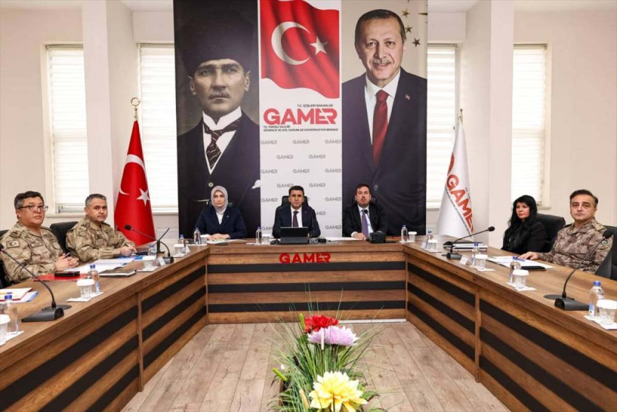 Bakan yardımcıları Tuncay ve Yiğitbaşı, Tunceli'de G&uuml;listan Doku soruşturmasına ilişkin toplantıya katıldı