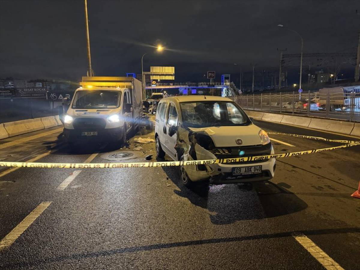 Başkentte hafif ticari ara&ccedil;la &ccedil;arpışan motosiklet s&uuml;r&uuml;c&uuml;s&uuml; ağır yaralandı