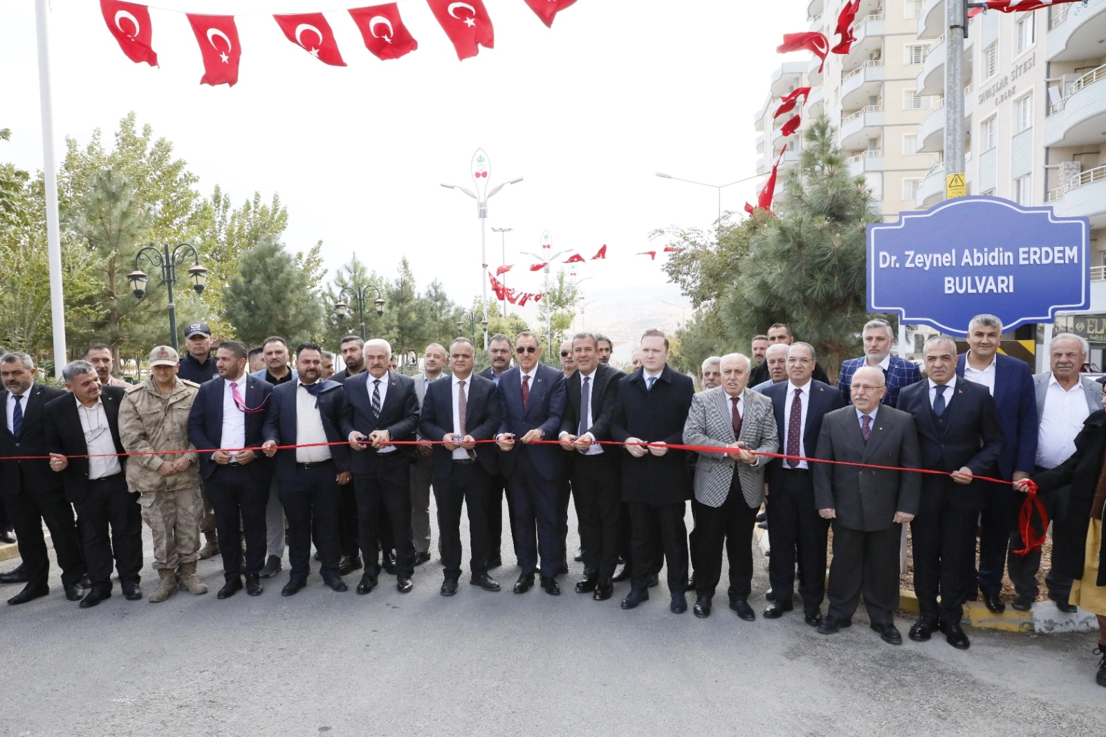 Yeşilli &lsquo;de Zeynelabidin Erdem ve M.Emin Demir Bulvarı t&ouml;renle a&ccedil;ıldı