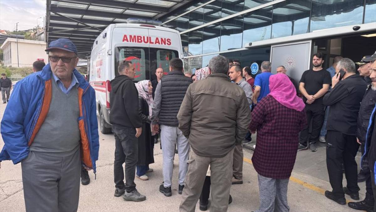 G&Uuml;NCELLEME 2 - Zonguldak'ta maden ocağındaki grizu patlamasında 3 kişi &ouml;ld&uuml;, 5 kişi yaralandı