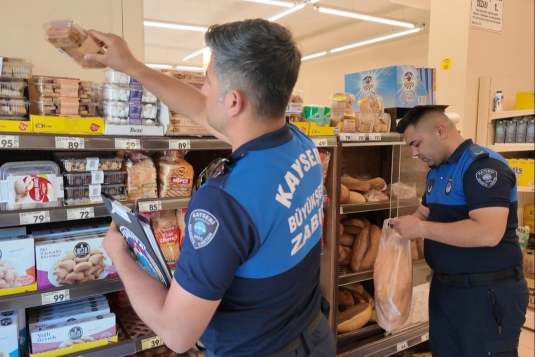 Kayseri B&uuml;y&uuml;kşehir zabıtasından sıkı denetim