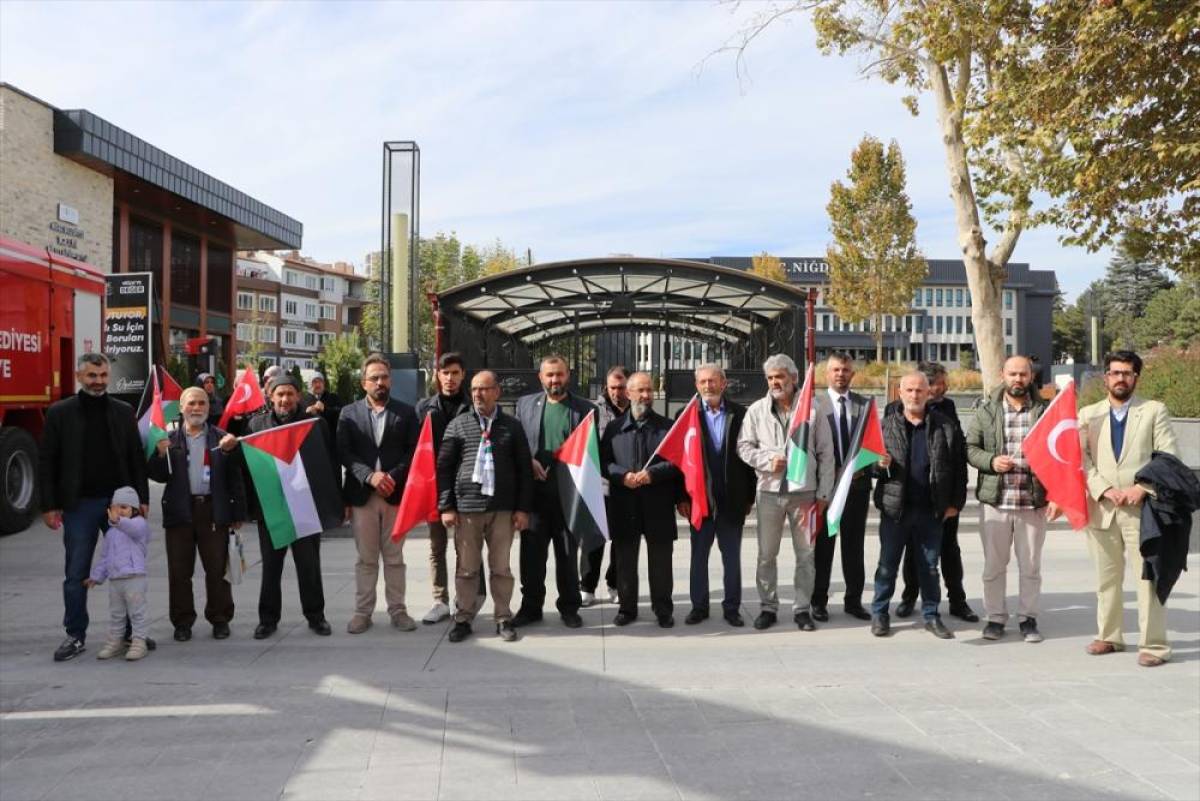 İsrail'in Filistin'e yönelik saldırıları Niğde'de protesto edildi