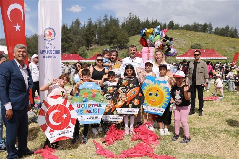 Denizli B&uuml;y&uuml;kşehir&rsquo;den &ccedil;ocuklara &ouml;zel şenlik